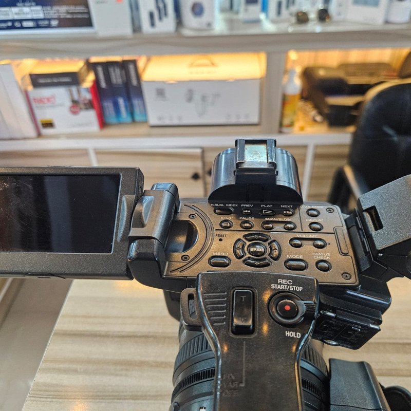 HEAVY DUTY CAMCODER SONY HDR AX2000E